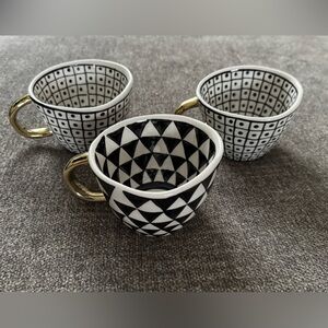 The Old Pottery Company Black and White Mugs with Gold Handles (3)
